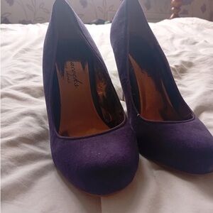 Women's Plum Suede High Heel Pumps - Classic Platform